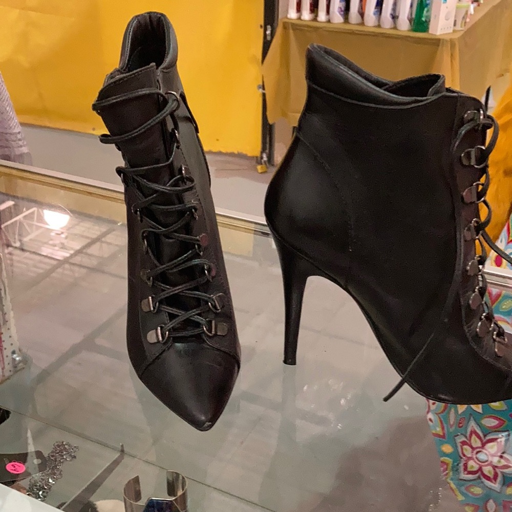 Aldo ankle boots size 8